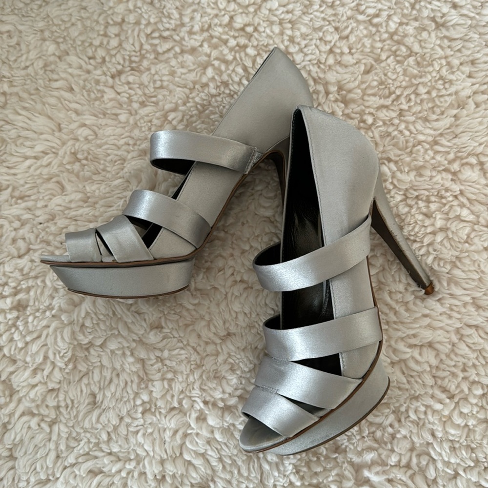 BCBG MAX AZRIA silver satin platform heels